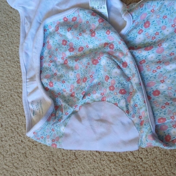 Aden + Anais Essentials Blue Floral Swaddle Size 0-3 Months - Picture 7 of 9